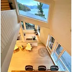 Torvika Hus * Isfjorden