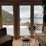 Torvika Hus 別荘 Isfjorden
