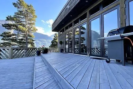 Torvika Hus * Isfjorden