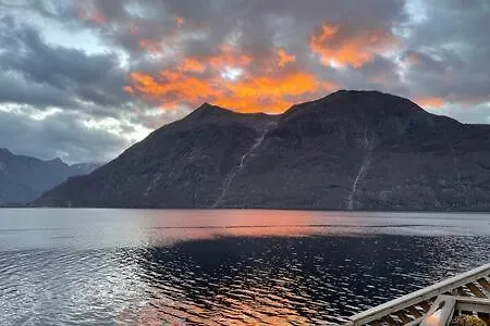 Torvika Hus Isfjorden