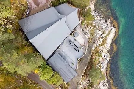 Torvika Hus Semesterbostad Isfjorden